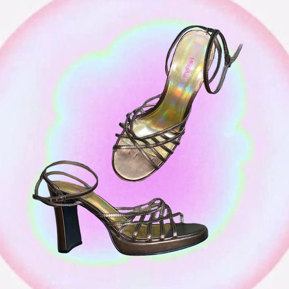 Y2K Vintage Seventeen Magazine Bronze Heels
